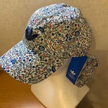 adidas Originals x Liberty London 캡