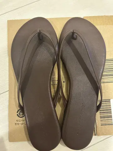 searoomlynn 에코 가죽 플랫 비치 샌들 브라운