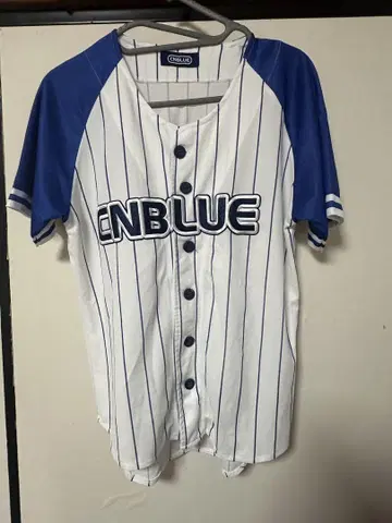 CNBLUE BOICEJAPAN 한정판 유니폼