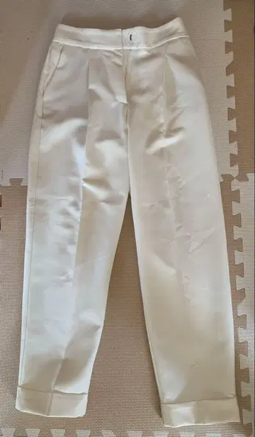 ZARA 화이트 팬츠 XS