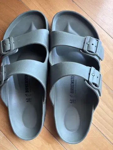 BIRKENSTOCK 그레이 샌들 42