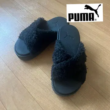 푸마 퍼 샌들 뮬