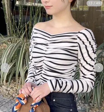 새상품 SNIDEL 스나이델 개더 오프숄더 컷 티셔츠 보더 탑