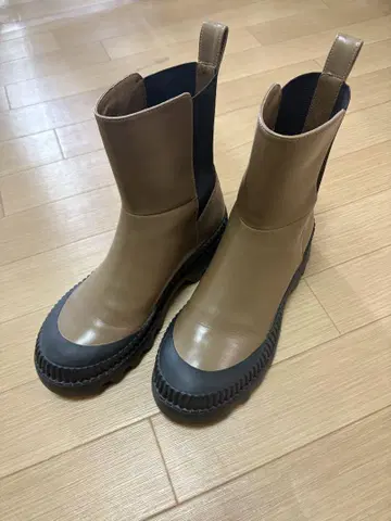 오데뜨 앤 오딜 레인부츠 24.0
