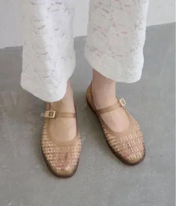 MELISSA Harper Ad Merry Jane 38size
