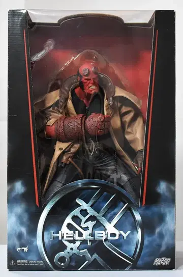 MEZCO (액션 피규어) 헬보이 (짧은 뿔 / 입 벌림) 18인치