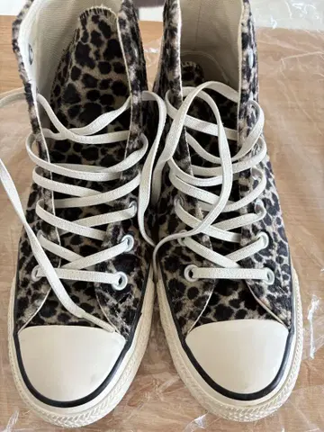 converse 레오파드 무늬 하이컷 스니커즈