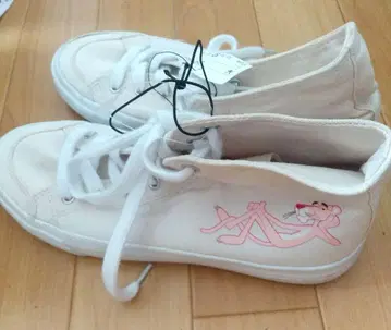 중고품 핑크 팬서 pink Panther 스니커즈 23.5cm H&M
