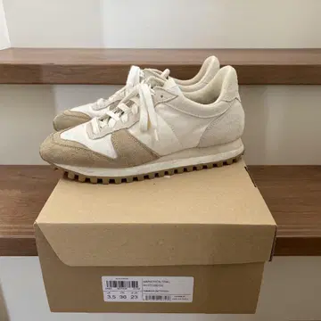 NOVESTA 트레일 러닝화 23cm 베이지/화이트 36