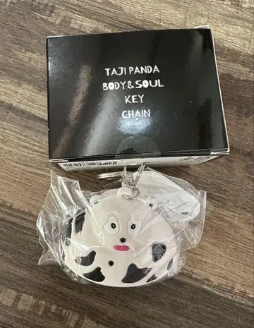 INI XQUARE 타지 팬더 화이트 택