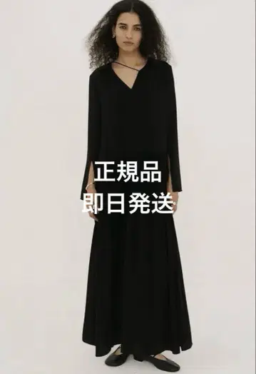 CLANE SLANT PINTUCK LOOSE ONEPIECE 사이즈 1