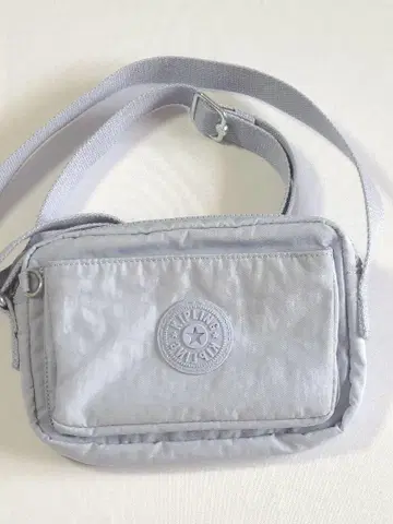 Kipling 아바누 숄더백