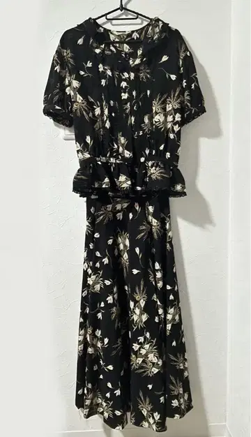 INGEBORG 블랙 셋업
