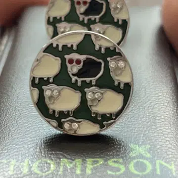 THOMPSON LONDON 양 커프스 미사용