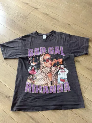 Rihanna 랩 티셔츠