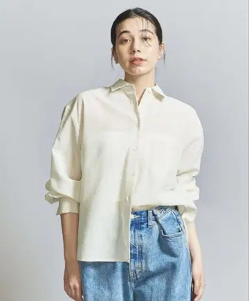 뷰티앤유스 백 턱 시어 셔츠