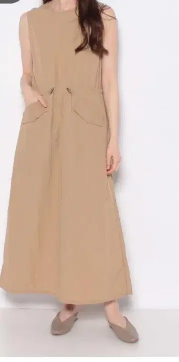 LOUNIE 택 포함 새상품 패커블 원피스 카키