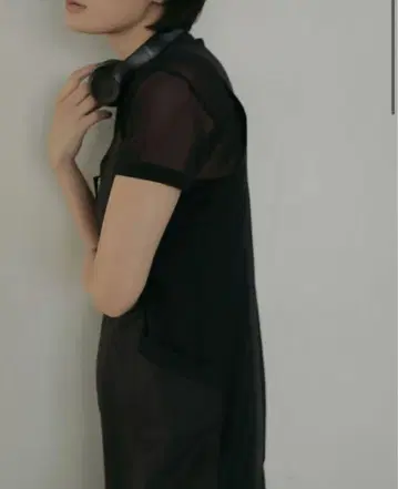 아누케 시어 튤 티셔츠