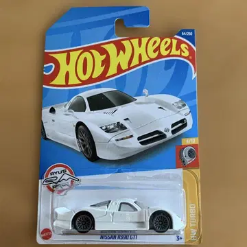 Hot Wheels Nissan R390 GT1