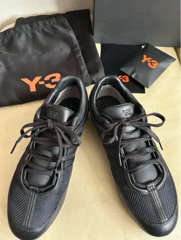 Y-3 블랙스 스니커즈 수납 봉투 포함