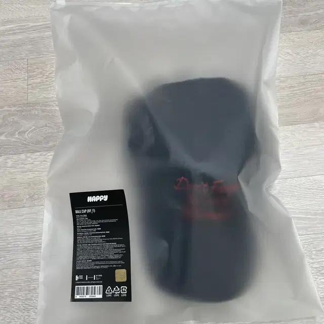 방탄 석진 해피 팝업 굿즈 모자 판매 포카미공포역조공콘서트아미존