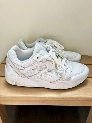 푸마 75주년 기념 모델 R698 PRM 스니커즈