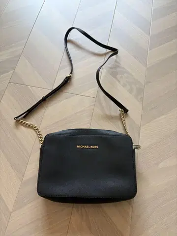 MICHAEL KORS 블랙 숄더백