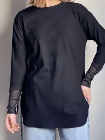 PASSIONE 파시오네 소매 절개 상의 블랙