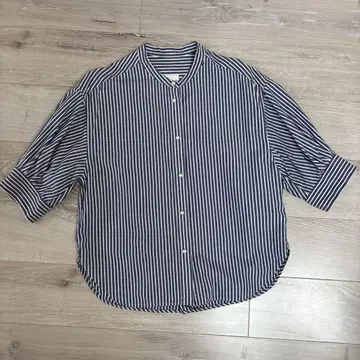 Spick & Span 펄 버튼 개더 슬리브 스트라이프 셔츠