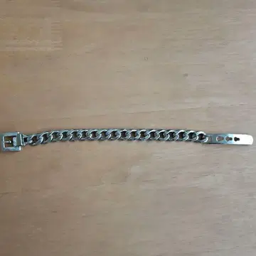 벨트형 팔찌