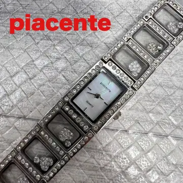 piacente 시계  현재 작동 상태  몇 개의 돌이 빠진 상태입니다.