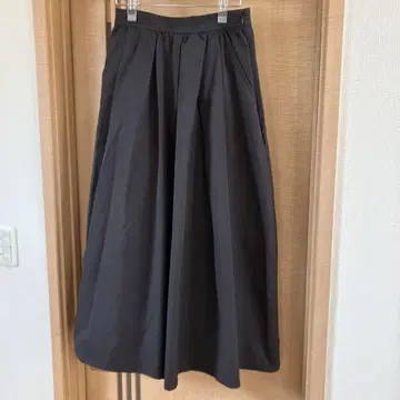 SLOBE 블랙 플레어 스커트 허리밴딩 사이드 포켓