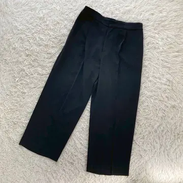 [새상품급] UNIQLO 크롭 팬츠 블랙 M 깔끔 오피스