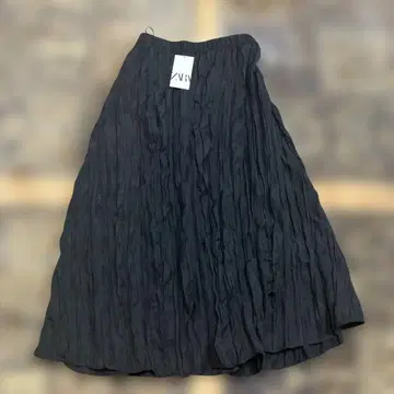 블랙 플리츠 스커트