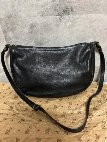 새상품급 일비종떼 블랙 하프문 가죽 숄더백