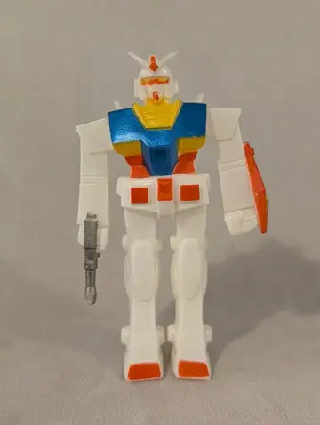 클로버 소프트 비닐 인형 건담 (화이트 성형) 110mm