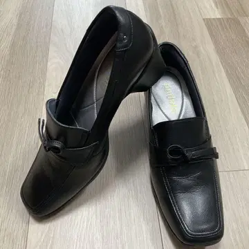 페달라 천연 가죽 로퍼 신발 22cm
