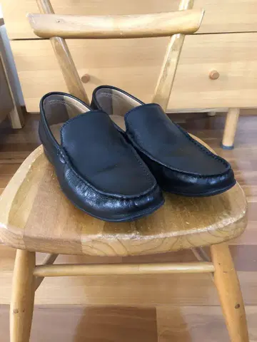 블랙 가죽 슬립온 슈즈