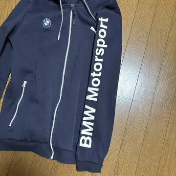푸마 후드티
