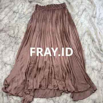 FRAY.ID 프레이 아이디 비대칭 플리츠 롱 스커트 플레어