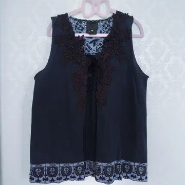 ANNA SUI 블랙 자수 베스트