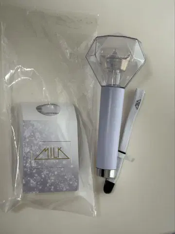 M!LK 응원봉