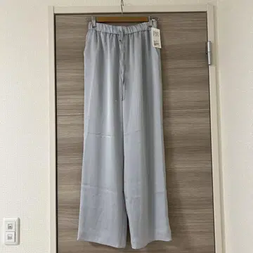 유나이티드 애로우즈 새틴 팬츠 미사용 새상품