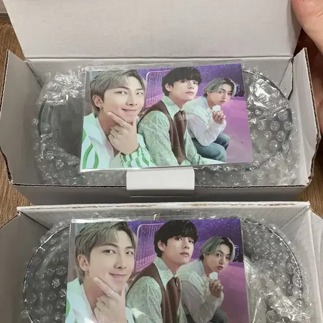 개별 또는 일괄 양도) 방탄 소우주 포토액자, 컵, 캔뱃지, 스티커 등