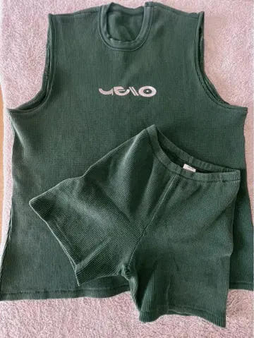 새상품급 YELLO 셋업 그린