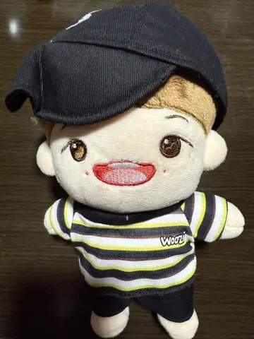 SEVENTEEN Woozi 우지 봉제 인형 20cm