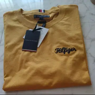 TOMMY 타미힐피거 티셔츠 상의 새상품 T셔츠