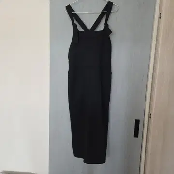 블랙 롱 살로펫 크로스 스트랩