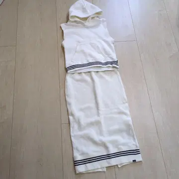 snidel 스나이델 후드티 스커트 셋업 맨투맨