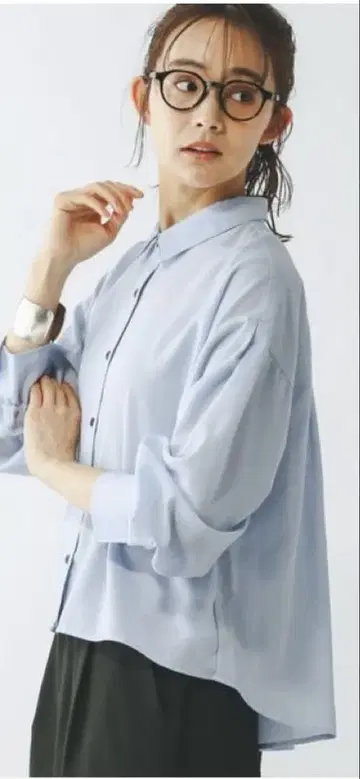 글로벌 워크 이지케어 린넨 백 플레어 셔츠